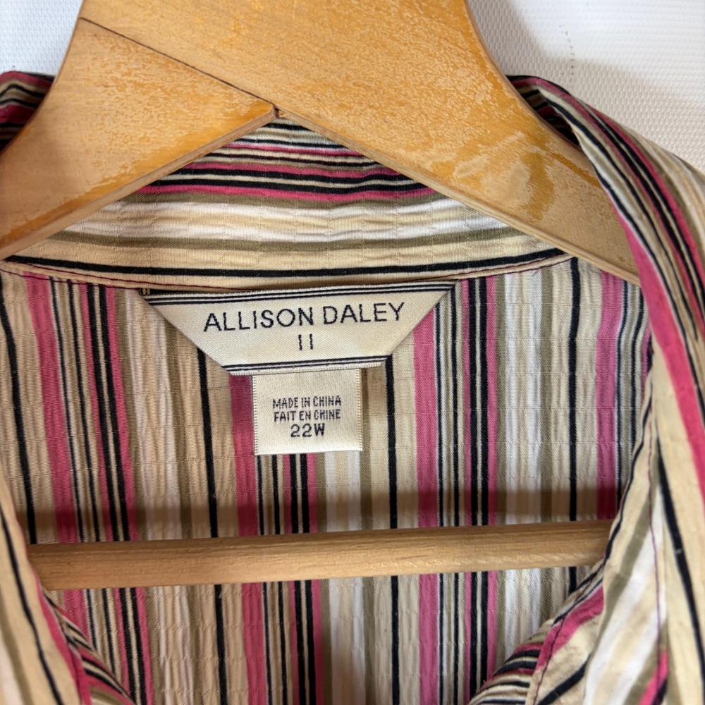 Allison Daley Button Down Shirt Women 22W Pink Striped 3/4 Sleeve Shoulder Pads - Picture 2 of 9